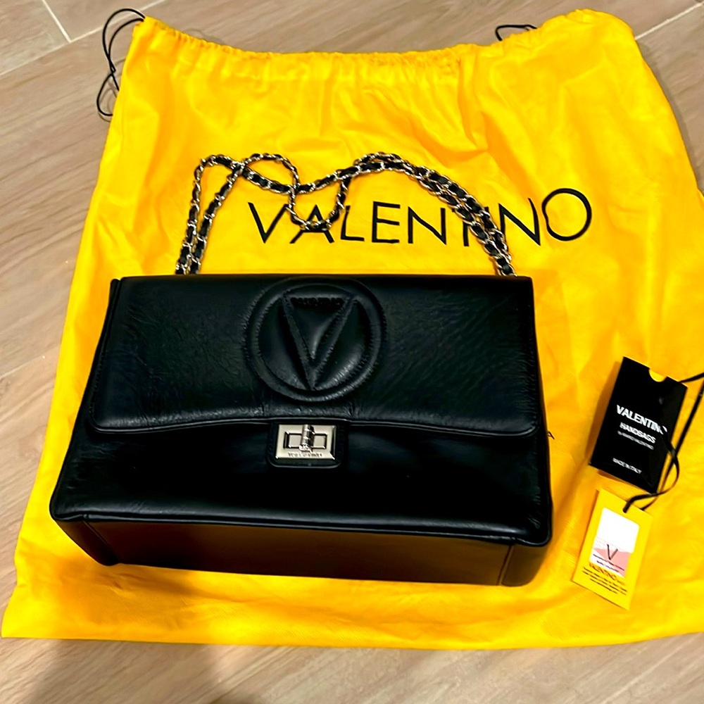 EEUC Valentino black leather bag
